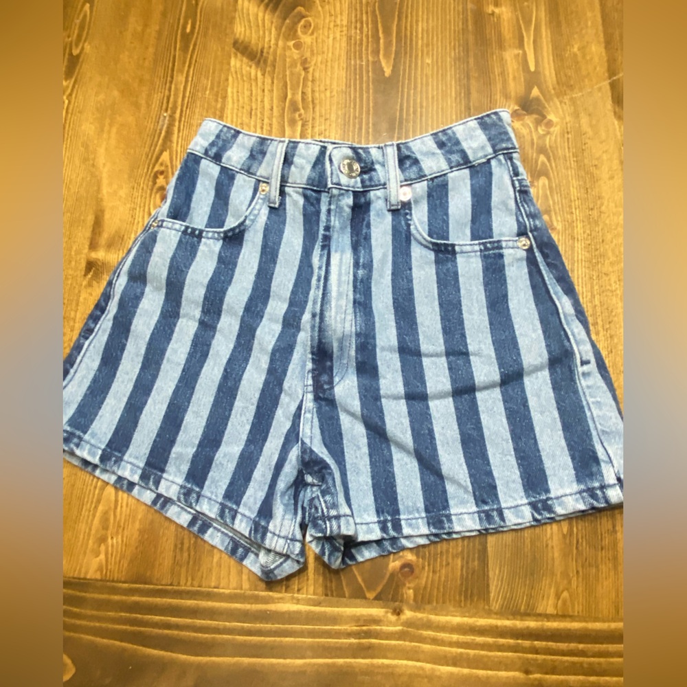 zara
size 2